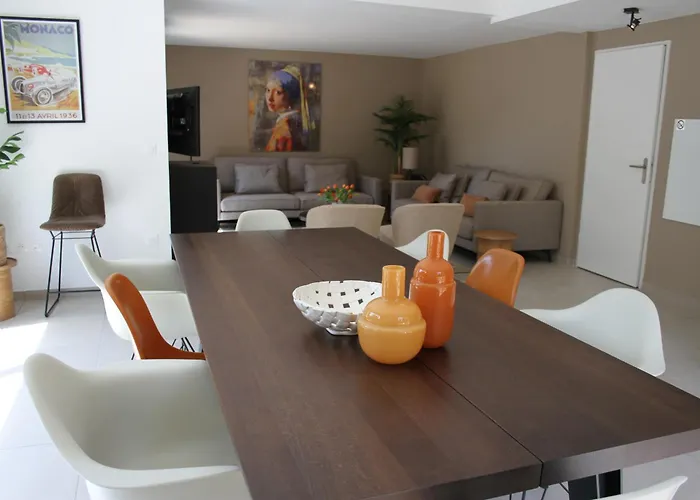 Villagassin 403 Villa *