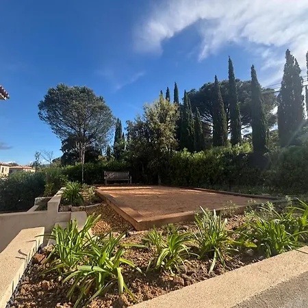 Villagassin 403 * Saint-Tropez